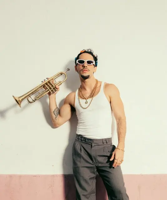 Romero Ferro