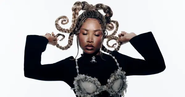Ebony inicia primeira turnê europeia com datas esgotadas em Portugal
