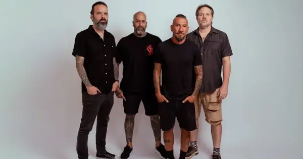 Rodox lanca album Estreito em vinil pela primeira vez e anuncia shows na Europa