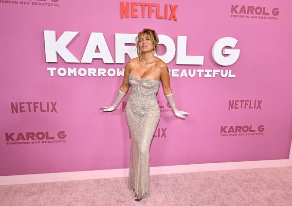 Karol G lança MATADORA e abre TropiTour com dois shows esgotados em Chicago