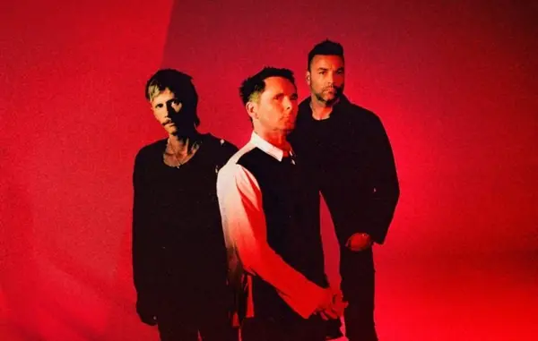 Muse lança The WOW! Signal, seu décimo álbum de estúdio, em 26 de junho