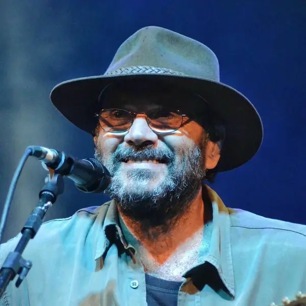 Dia dos Pais no som da viola: Almir Sater e o sertanejo raiz