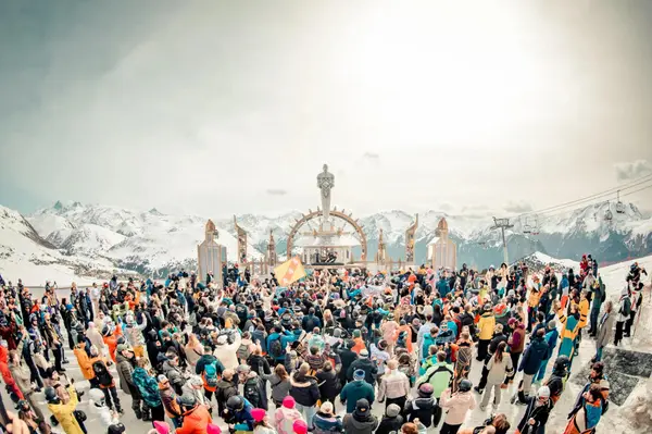 Tomorrowland Winter 2026 transforma Alpes em pista